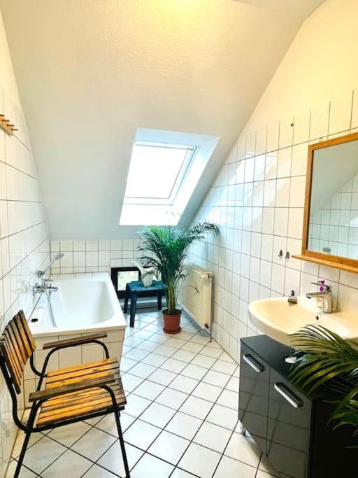 P6 - Familienwohnung Am Park Und Saale Галль Экстерьер фото